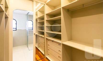 Apartamento sofisticado no coração de Higienópolis,