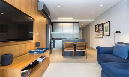 Apartamento totalmente decorado em prédio disputado na Vila Nova conceição