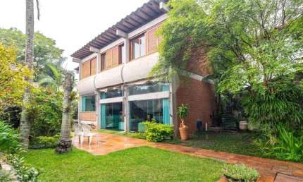 Casa com 4 quartos no Pacaembú , icone da arquiitetura moderna