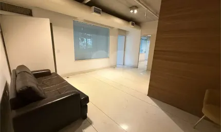 Sala comercial à venda na Avenida Ibirapuera, --, Moema, São Paulo