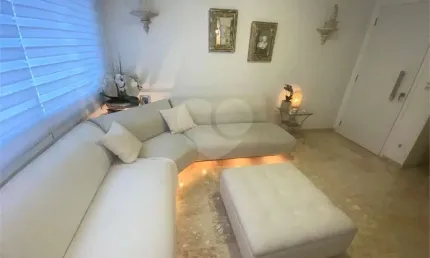 Apartamento com 90 m2, 3 dormitórios (1 suíte) e 2 vagas, a venda em moema pássaros