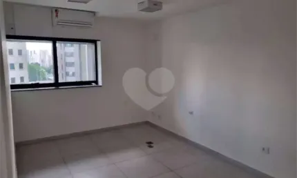 No coração de moema, 3conjuntos de 124m2 , ou 2 conjuntos de 84m2  ou um conjunto de 42m2
