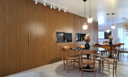 Apartamento a venda em moema, terraço, sala ampliada, 2 quartos (1 suíte), ar-condicionado e 1 vaga