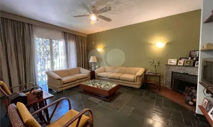 Casa com 2 quartos à venda na Rua João Moura, --, Jardim América, São Paulo