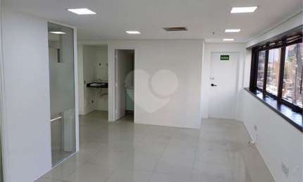 Sala comercial à venda na Avenida Ibirapuera, --, Moema, São Paulo