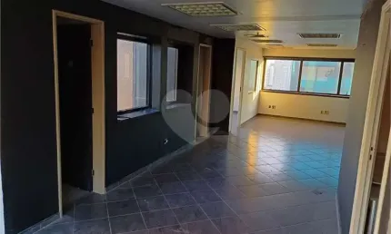 Sala comercial à venda na Avenida Ibirapuera, --, Moema, São Paulo