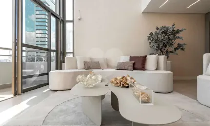 Conjunto comercial de alto padrão com 210m² e 6 vagas de garagem
