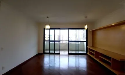 Apartamento à venda de 115 m² na Vila Mariana de 3 quartos sendo 1 suite e 3 vagas.