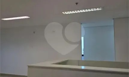 Sala comercial à venda na Avenida Vereador José Diniz, --, Santo Amaro, São Paulo