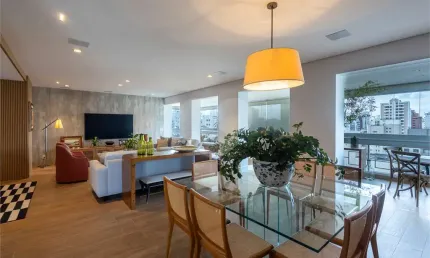 Moema indios- 4 suites/ 4 vagas totalmente reformado, com lazer