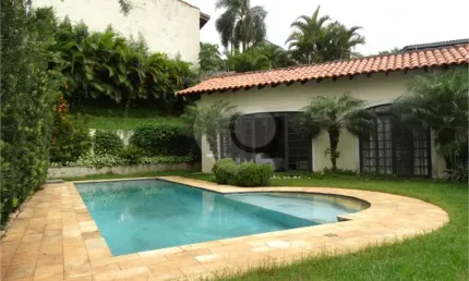 Casa com 4 quartos para alugar na Avenida Padre Pereira de Andrade, --, Boaçava, São Paulo