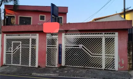 Excelente e espaçoso Sobrado Residencial e Comercial, na Saúde. Região privilegiada. Venha conhecer.