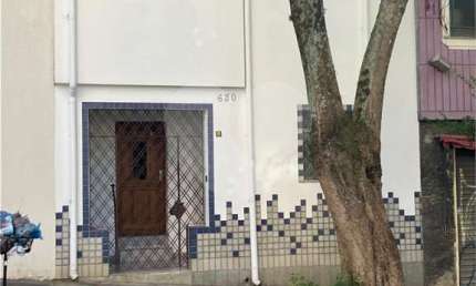 Ótimo sobrado, residencial ou comercial, na Vila Clementino, perto Metrô Santa Cruz e Hospital São Paulo.