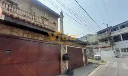 Casa com 3 quartos à venda no Jardim Elvira, Osasco 