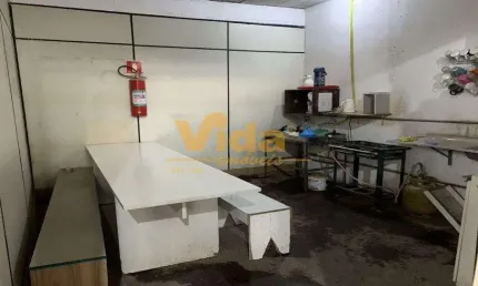 Barracão / Galpão / Depósito para alugar na Vila Sul Americana, Carapicuíba 