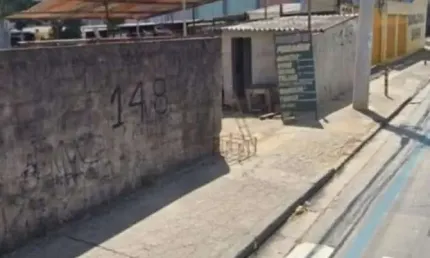 Terreno à venda na Vila Silviânia, Carapicuíba 