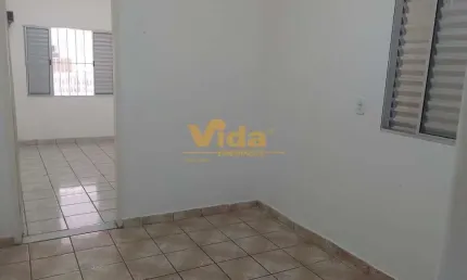 Casa com 2 quartos para alugar no Km 18, Osasco 