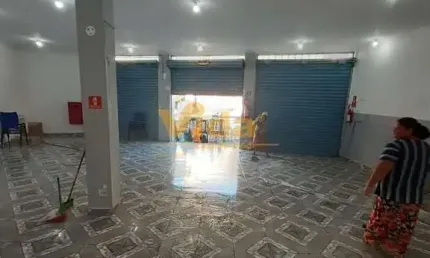 Ponto comercial para alugar no Jardim Cibele, Carapicuíba 