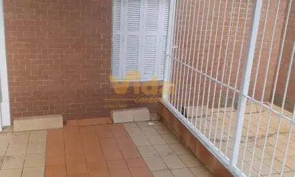 Casa com 2 quartos para alugar no Km 18, Osasco 