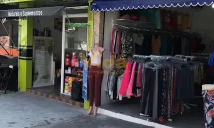 Salão Comercial com casa de 2 cômodos em Bussocaba  -  Osasco