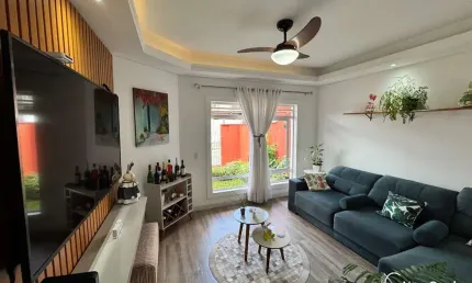 Casa com 3 quartos à venda no Santo Antônio, Joinville , 124 m2 por R$ 690.000