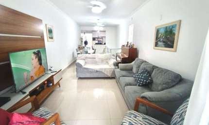 Casa sobreposta alta na Ponta da Praia em Santos/SP