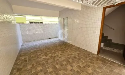 Sobrado com 2 dormitórios à venda por R$ 660.000,00 - Marapé - Santos/SP