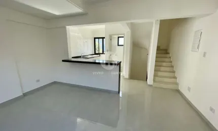 Linda Casa em Villagio com 2 dormitórios (2 suítes) – Nova – à Venda – Macuco – Santos SP
