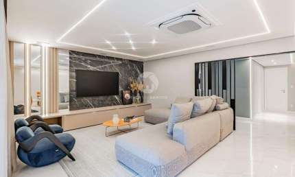 Apartamento com 3 suítes e 3 vagas de garagem no bairro Boqueirão