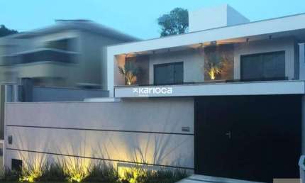 Linda casa em condomínio para comprar de 3 quartos em estilo contemporâneo