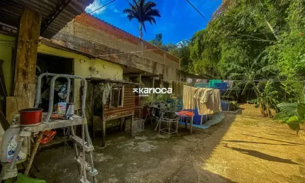 Excelente terreno com 800m²  - com uma casa de 2 Qts