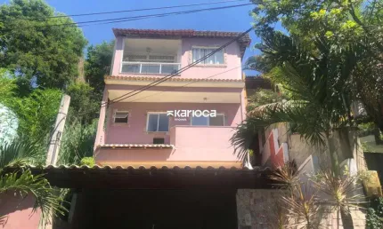 Excelente Casa estilo Sobrado  1 Quarto + Escritório para alugar na Taquara