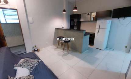 Ótimo apartamento de 1 Quarto e Sala à venda com excelente localização na Rua Gustavo Sampaio no bairro do Leme.