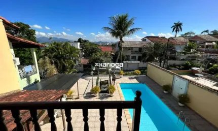 Casa 4 quartos - 320 metros em condomínio fechado na Freguesia Jacarepaguá - Capim Melado