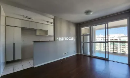 Oportunidade! Cobertura 4 quartos transformado em 3 com sala ampliada, sol manhã e vista interna