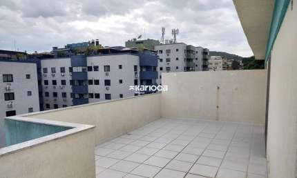 Cobertura duplex, 4 quartos sendo 2 suítes, pronta para morar.