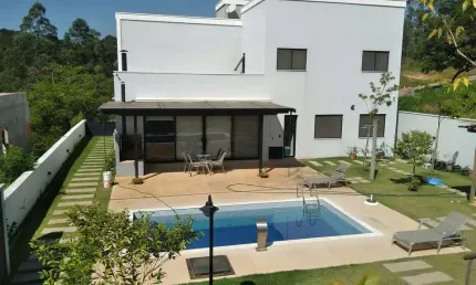 Casa à venda com 4 quartos, sendo 2 suítes,  no condomínio Campos de Santo Antonio ii, Itu - SP