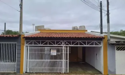Casa à venda com 2 quartos, sendo 1 suíte,  em vila leis, itu - sp