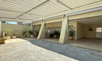 Casa à venda com 4 quartos, sendo 1 suíte,  no Brasil, Itu - SP