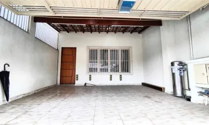 Casa à venda com 3 quartos, sendo 1 suíte,  no Centro, Itu - SP