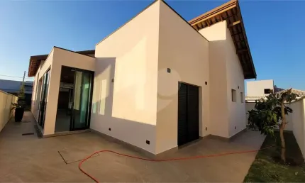 Casa  à venda ou para alugar com 3 quartos, sendo 3 suítes,  no condomínio Saint Paul, Itu - SP