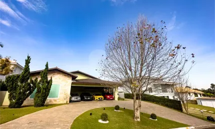 Casa à venda com 3 quartos, sendo 3 suítes,  em Parque Village Castelo, Itu - SP