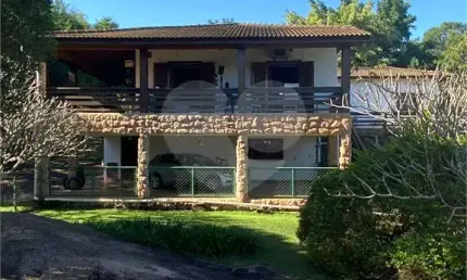 Casa à venda com 2 quartos, sendo 1 suíte,  em Condomínio Monte Belo, Salto - SP