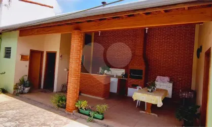 Casa Térrea à venda com 3 quartos, sendo 1 suíte,  em Parque Residencial Presidente Médici, Itu - SP
