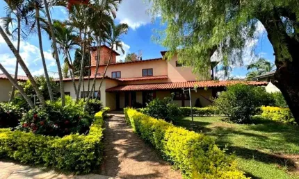 Casa  à venda ou para alugar com 4 quartos, sendo 3 suítes,  no condomínio monte belo, salto - sp