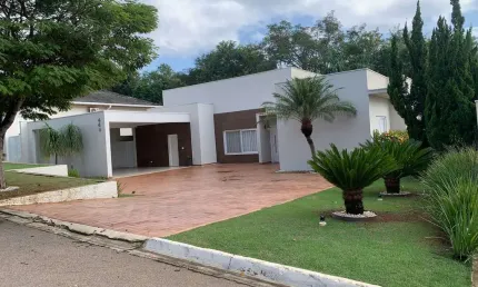 Casa  à venda com 3 quartos, sendo 2 suítes,  no condomínio santa monica, itu - sp