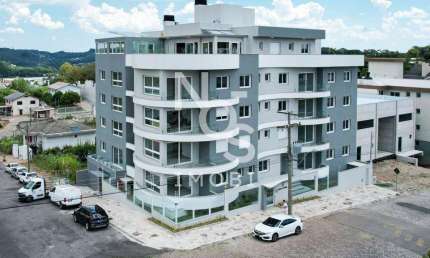 Apartamento de 03 Dormitórios no Bairro Centro em Flores da Cunha