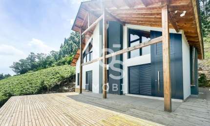 Casa com 03 Dormitórios no Distrito de Otávio Rocha em Flores da Cunha