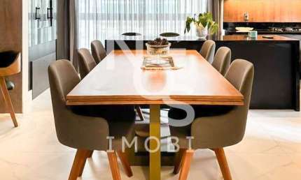 Apartamento de 03 Suítes Mobiliado no Bairro Centro em Itapema