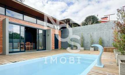 Casa com Piscina no Bairro Monte Belo em Flores da Cunha